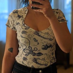 Rock Steady brand pin-up style top